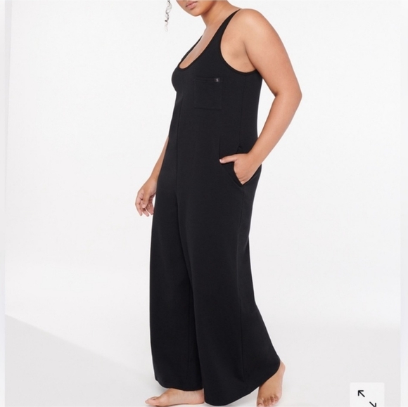 Savage X Fenty Pants - Savage X Fenty black Xssential relaxed fit wide leg sleeveless jumpsuit size M
